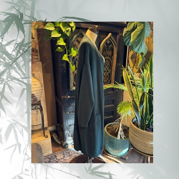 Ava & Viv Plus Size Boucle Hunter Green Button Down Duster Cardigan Sweater - Picture 5 of 11